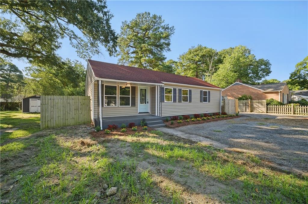 620 72nd ST Property Photo 1