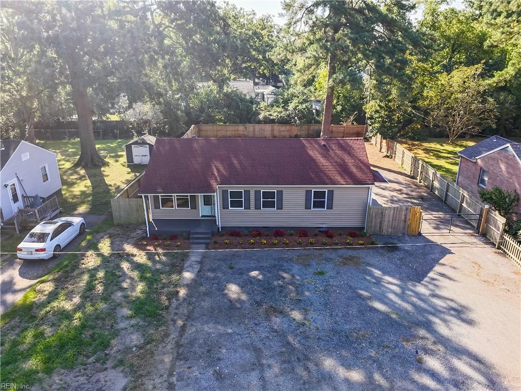 620 72nd St Property Photo 5