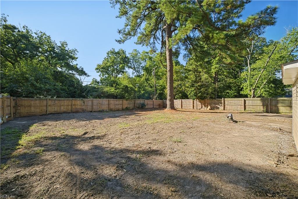 620 72nd St Property Photo 13