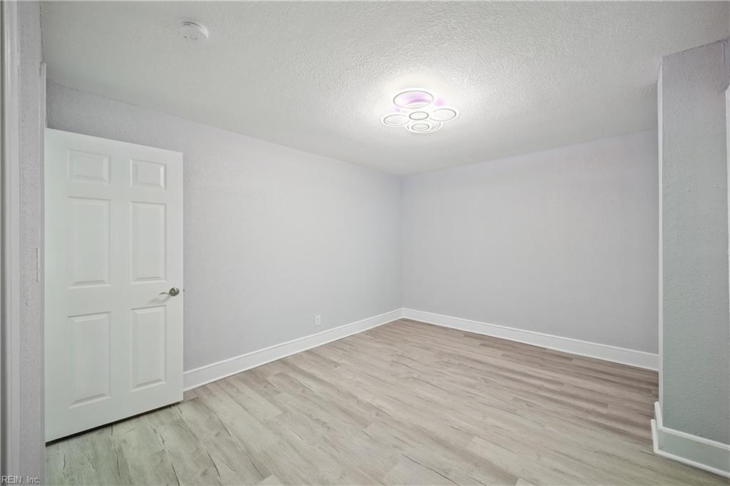 620 72nd St Property Photo 31