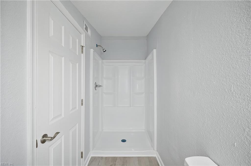 620 72nd St Property Photo 42
