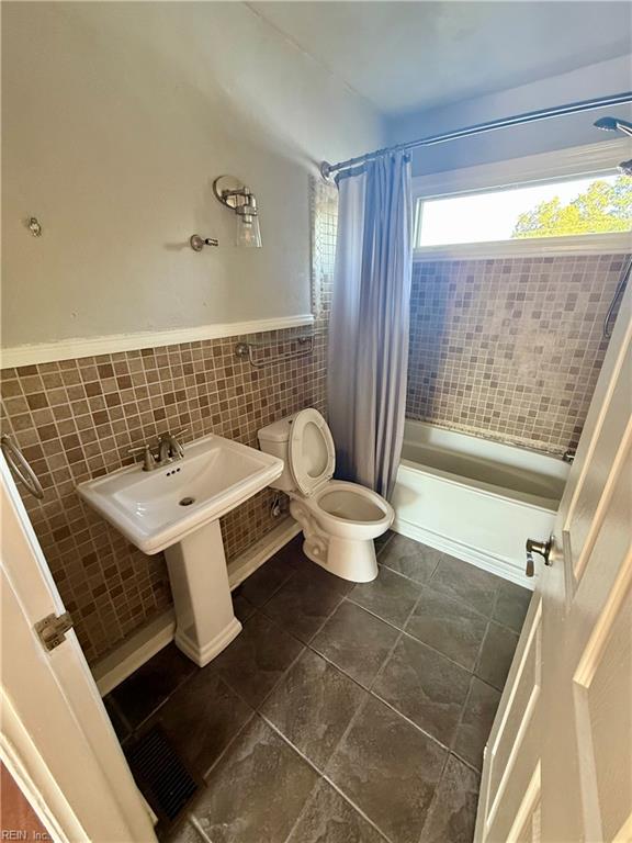 2304 Hanson Ave Property Photo 9