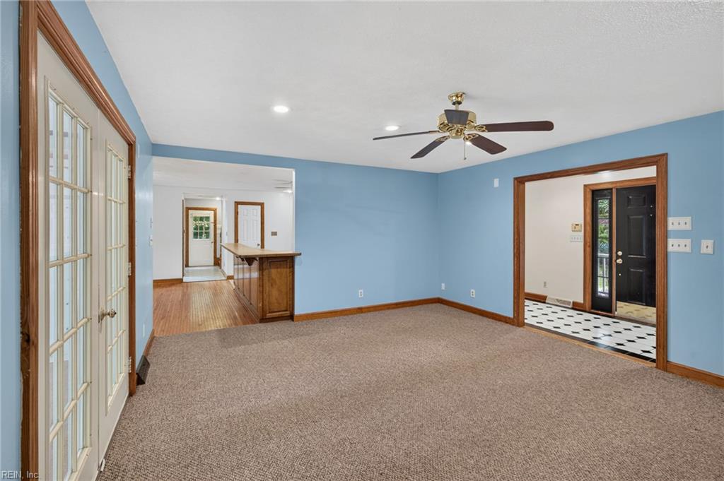 8139 Manor Dr Property Photo 14
