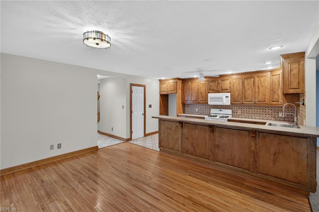 8139 Manor Dr Property Photo 15