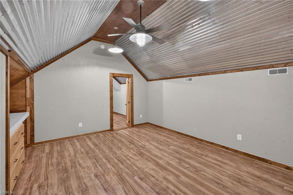 8139 Manor Dr Property Photo 31