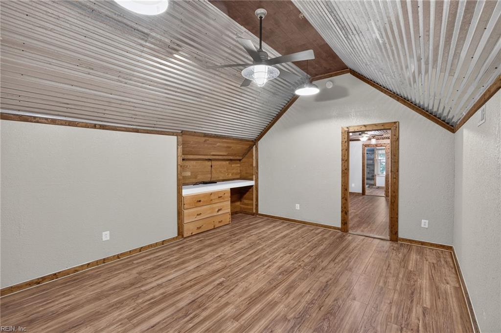 8139 Manor Dr Property Photo 32