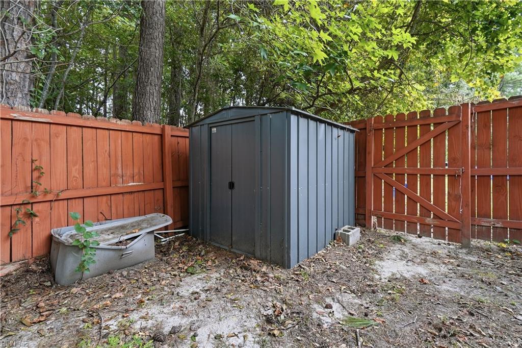 5008 James St Property Photo 19
