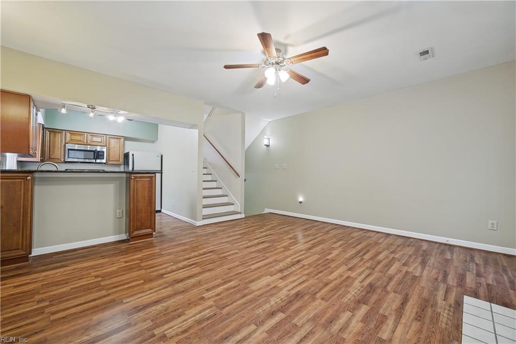 608 Guy Ln Property Photo 2