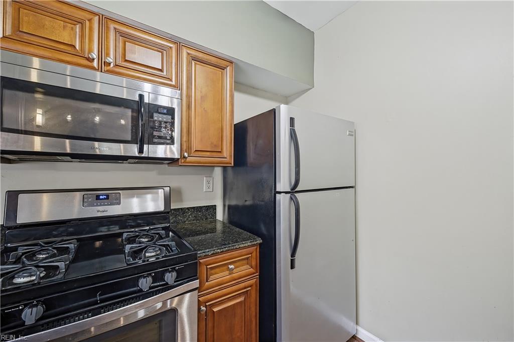 608 Guy Ln Property Photo 6