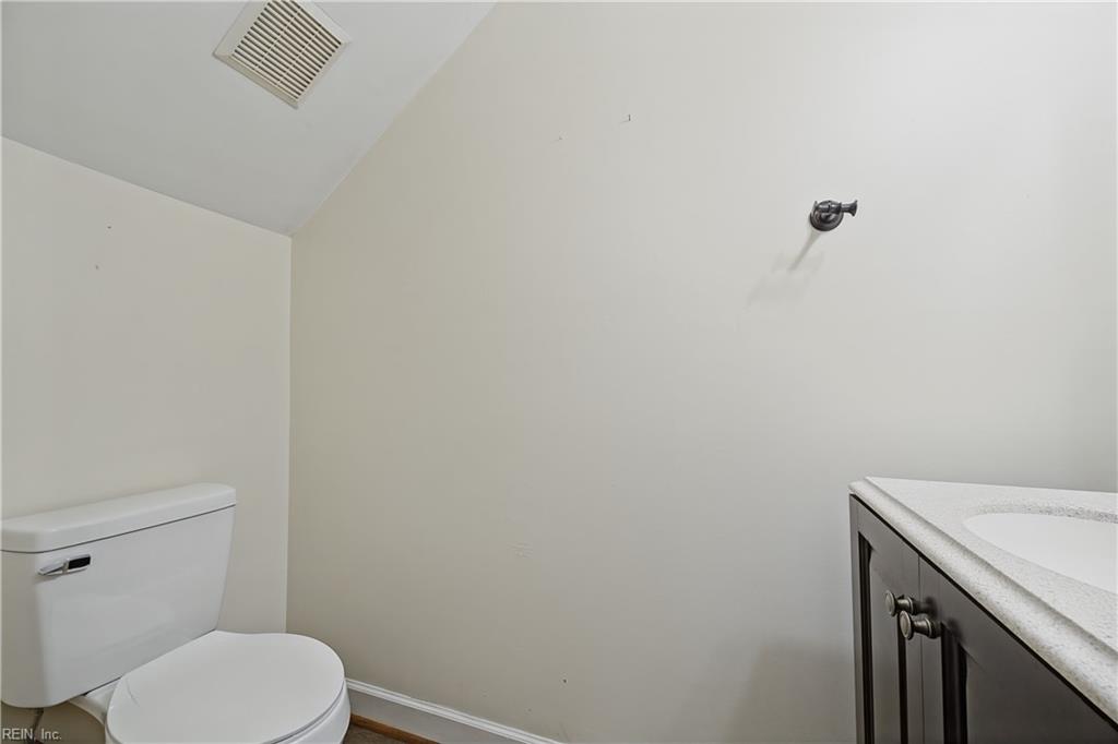 608 Guy Ln Property Photo 14