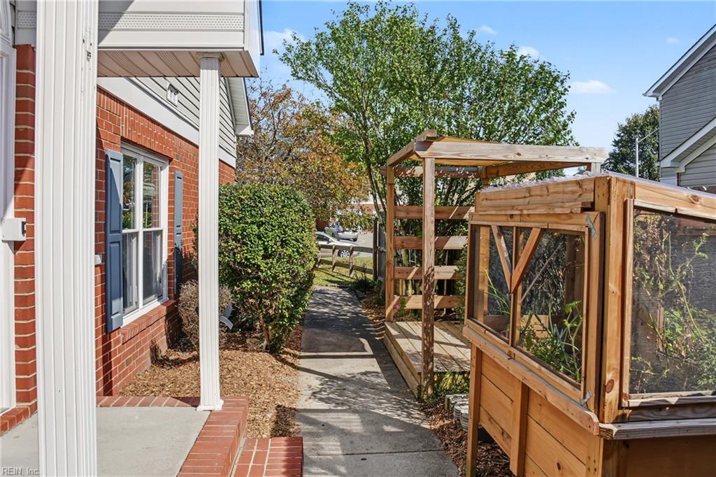 2700 Bracston Rd Property Photo 42