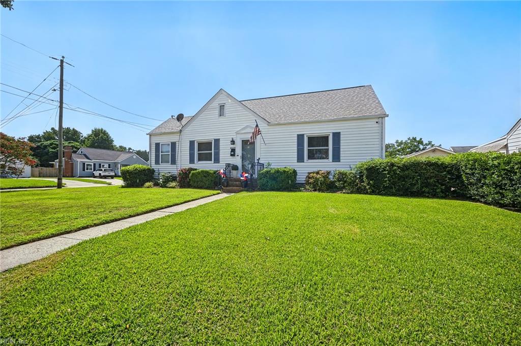 8509 Delano St Property Photo 4