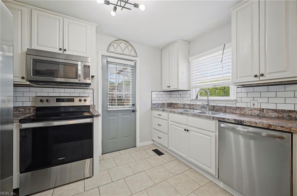 8509 Delano St Property Photo 11