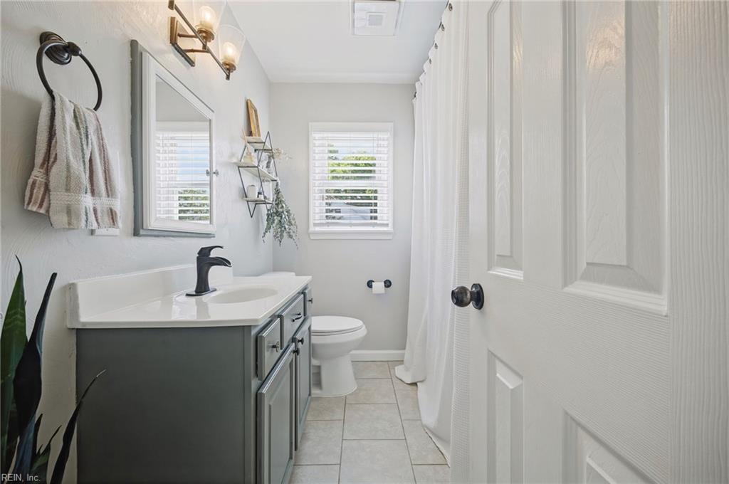8509 Delano St Property Photo 29