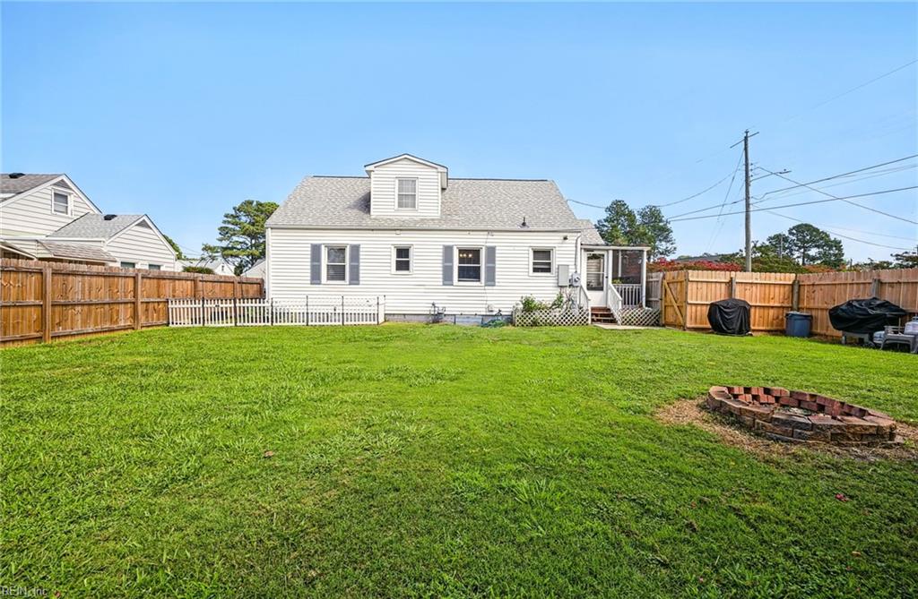 8509 Delano St Property Photo 34