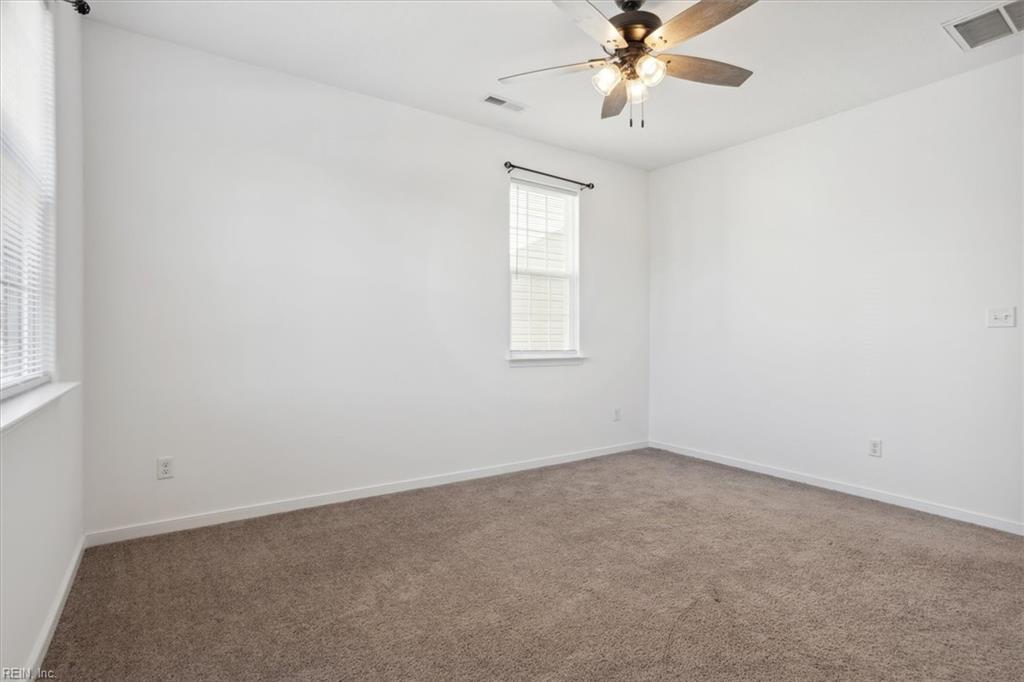 1414 Waltham Ln Property Photo 18