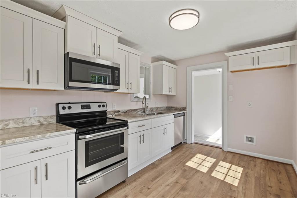 637 74th St Property Photo 11