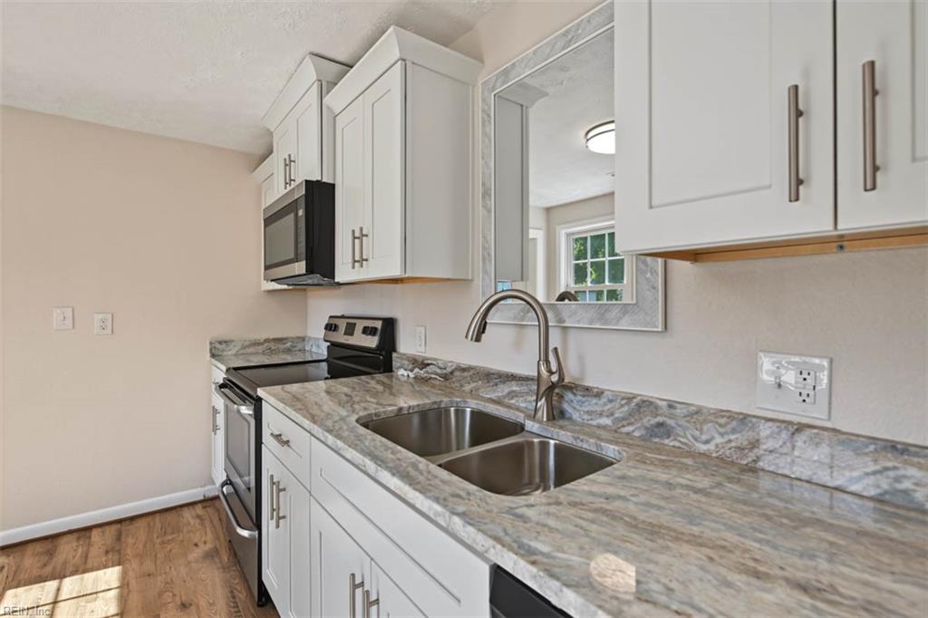 637 74th St Property Photo 15