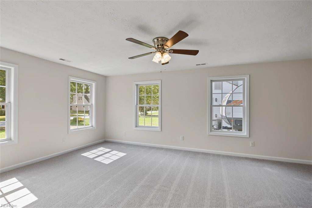 637 74th St Property Photo 18