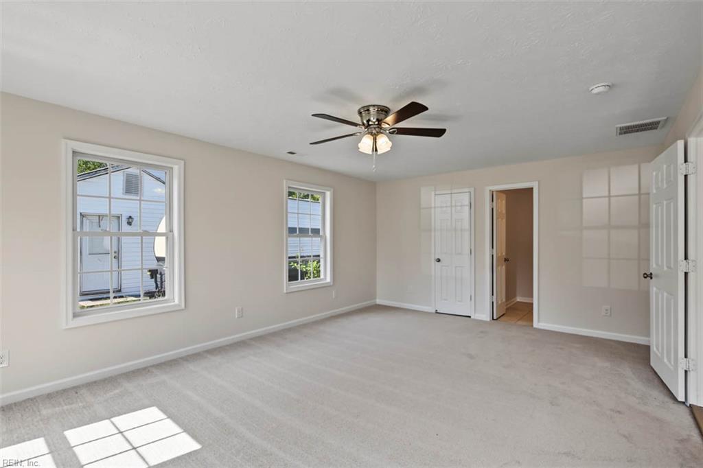 637 74th St Property Photo 19