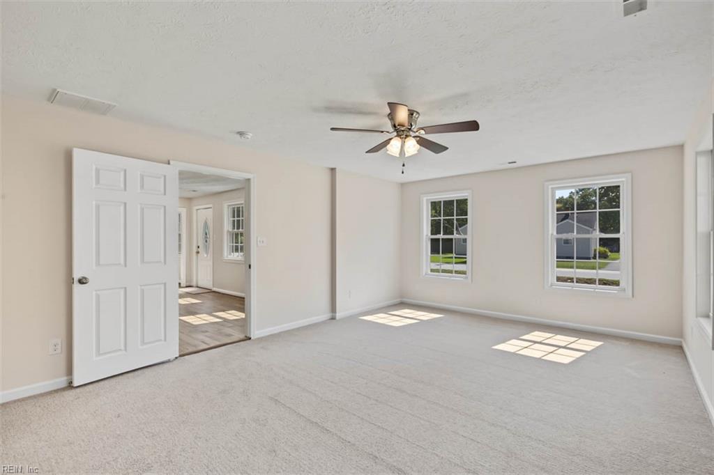 637 74th St Property Photo 21