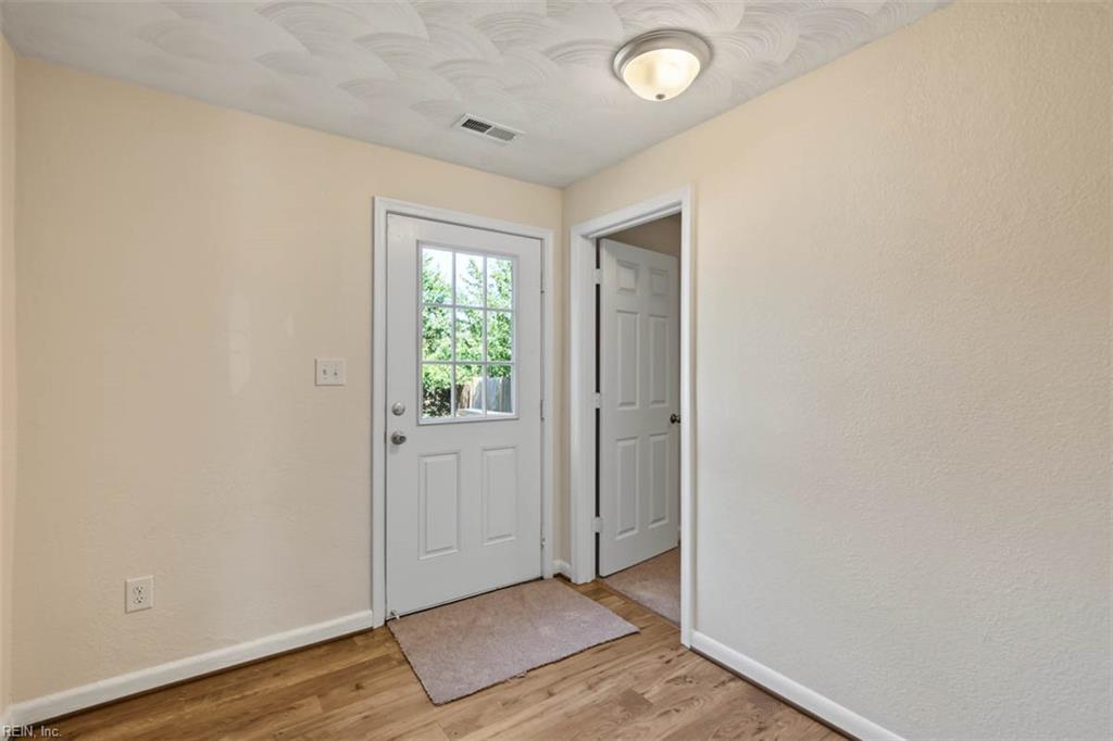 637 74th St Property Photo 26