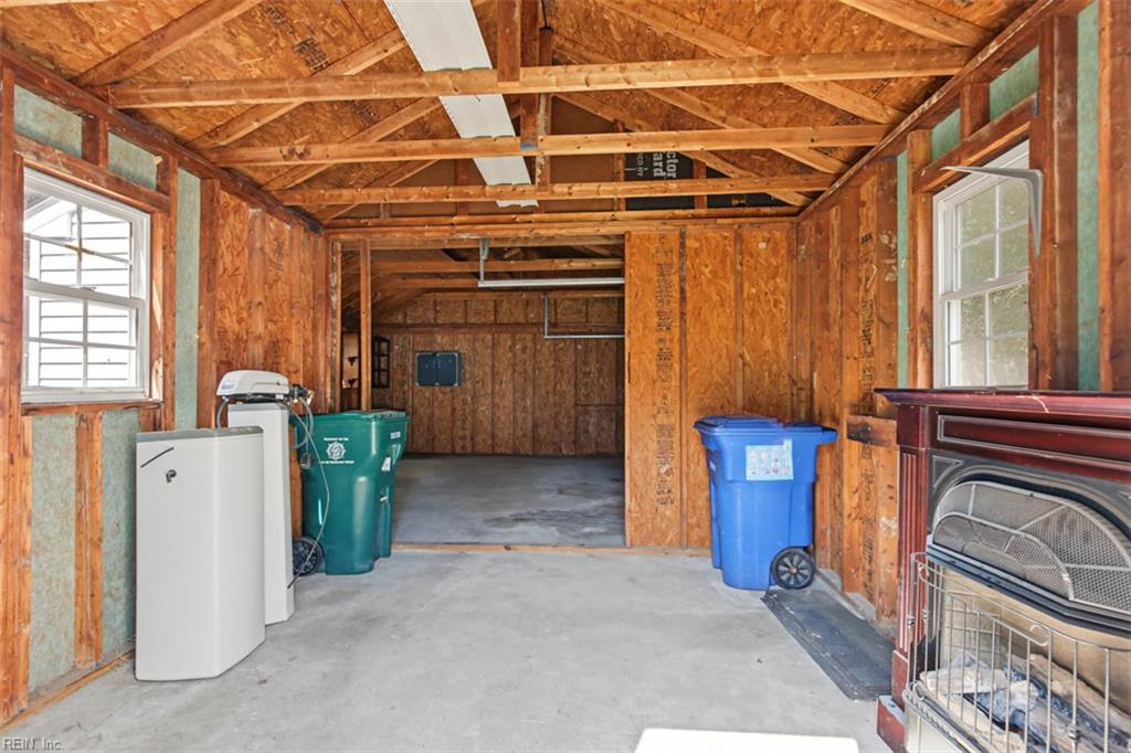 637 74th St Property Photo 30