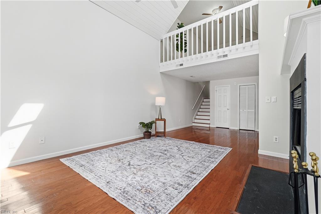 5029 Gatehouse Way Property Photo 3