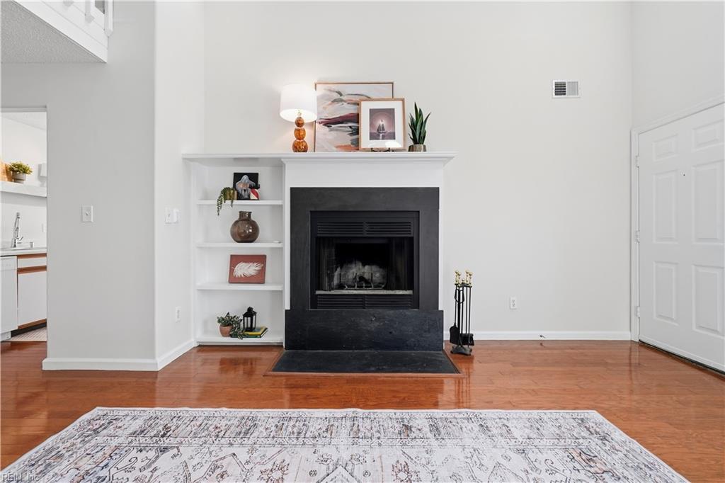 5029 Gatehouse Way Property Photo 6
