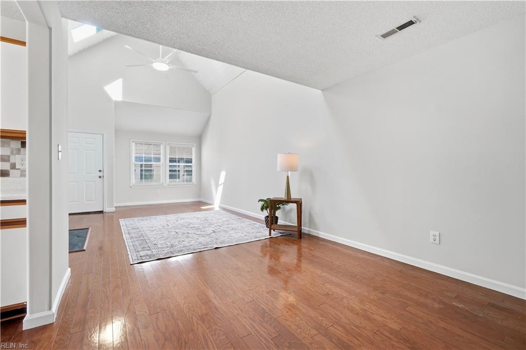 5029 Gatehouse Way Property Photo 16