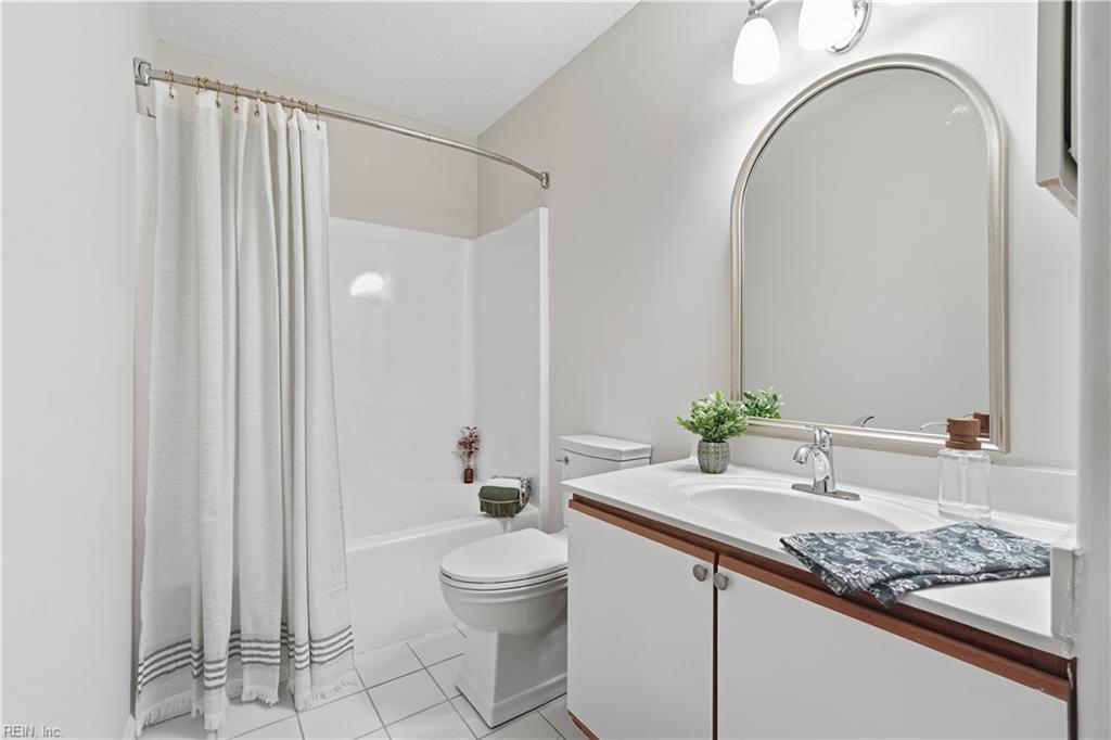 5029 Gatehouse Way Property Photo 25