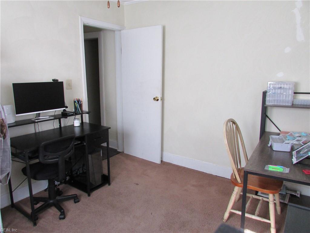 609 Rockingham St Property Photo 6