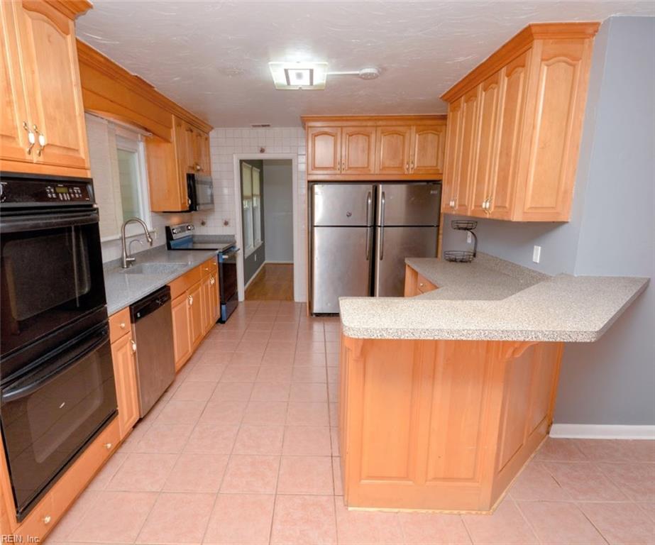 1549 Edgewater Dr Property Photo 7