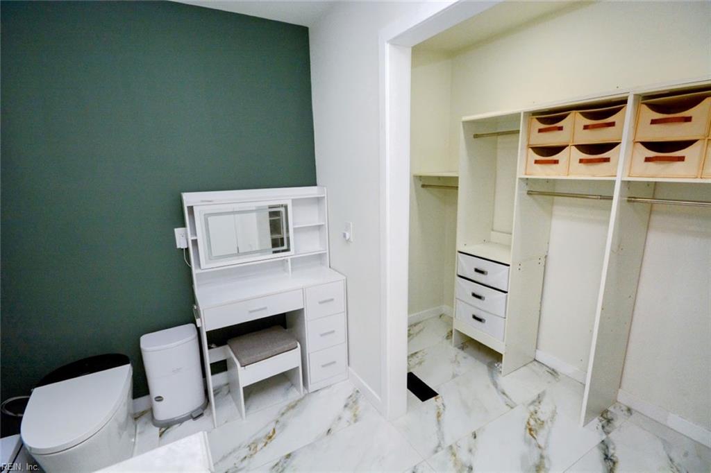 1549 Edgewater Dr Property Photo 27