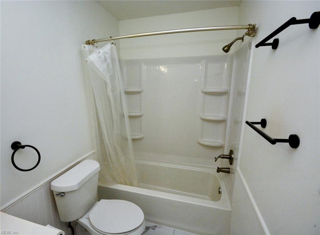 1549 Edgewater Dr Property Photo 38