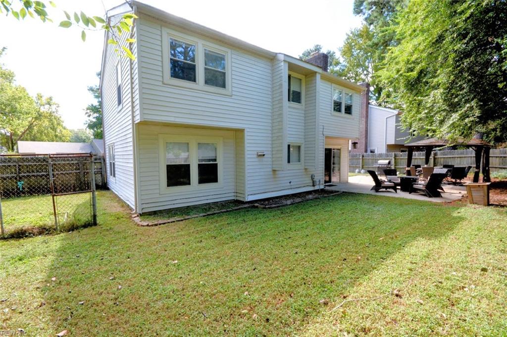 1549 Edgewater Dr Property Photo 44