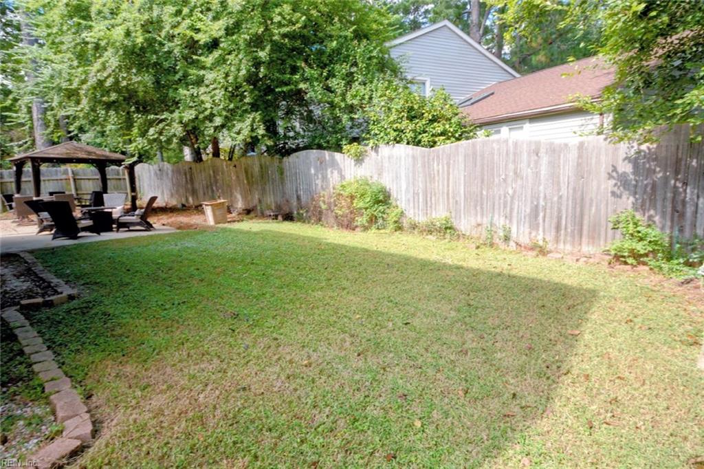 1549 Edgewater Dr Property Photo 46