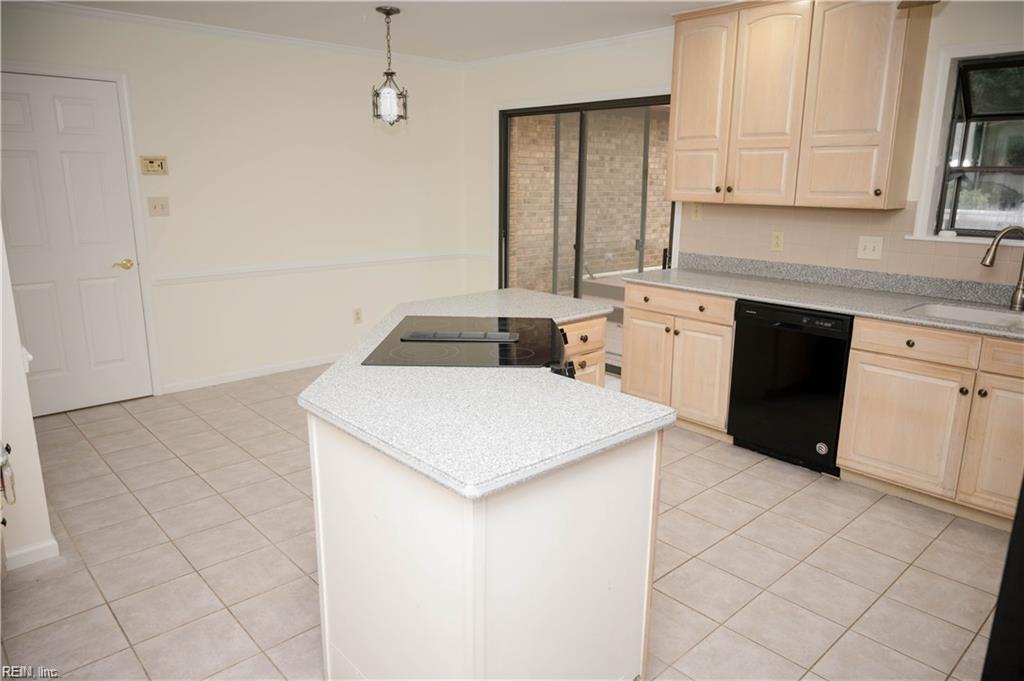 1028 Camino Real S Property Photo 9