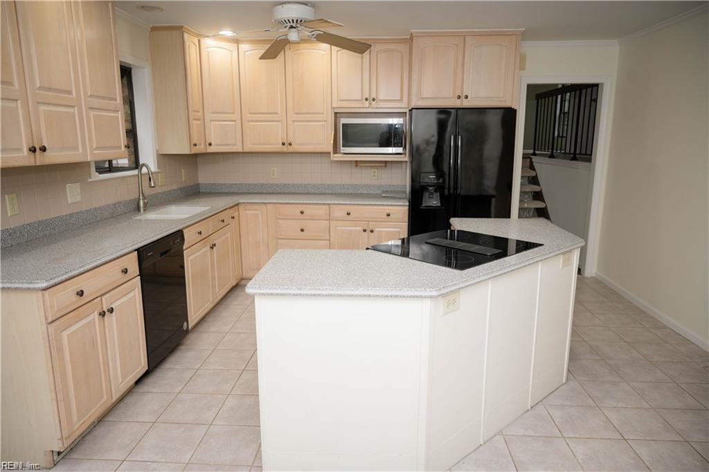 1028 Camino Real S Property Photo 10
