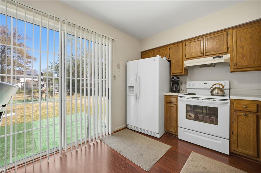 204 Springdale Way Property Photo 9