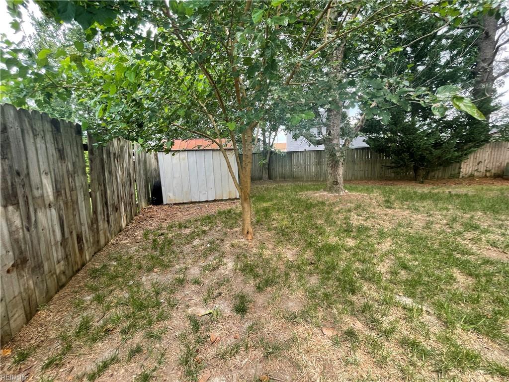 3648 Coleridge Ct Property Photo 13