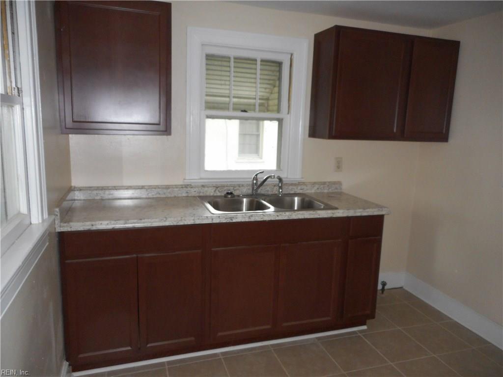 21 Bernard Ave Property Photo 6
