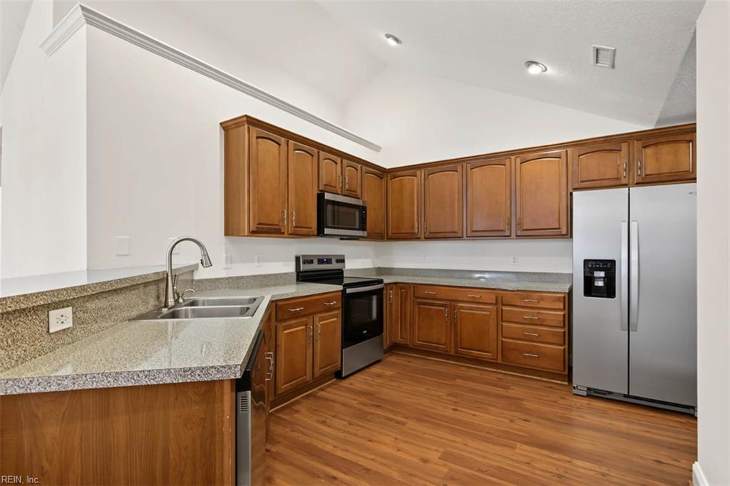 4325 Creek Vw E Property Photo 17