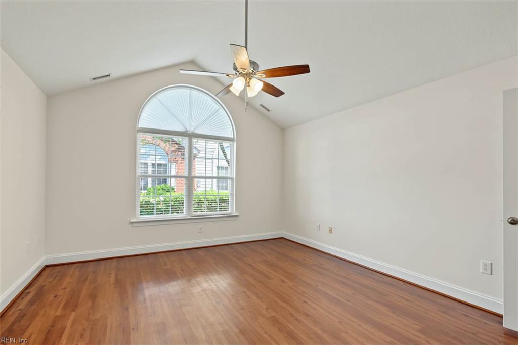 4325 Creek Vw E Property Photo 24