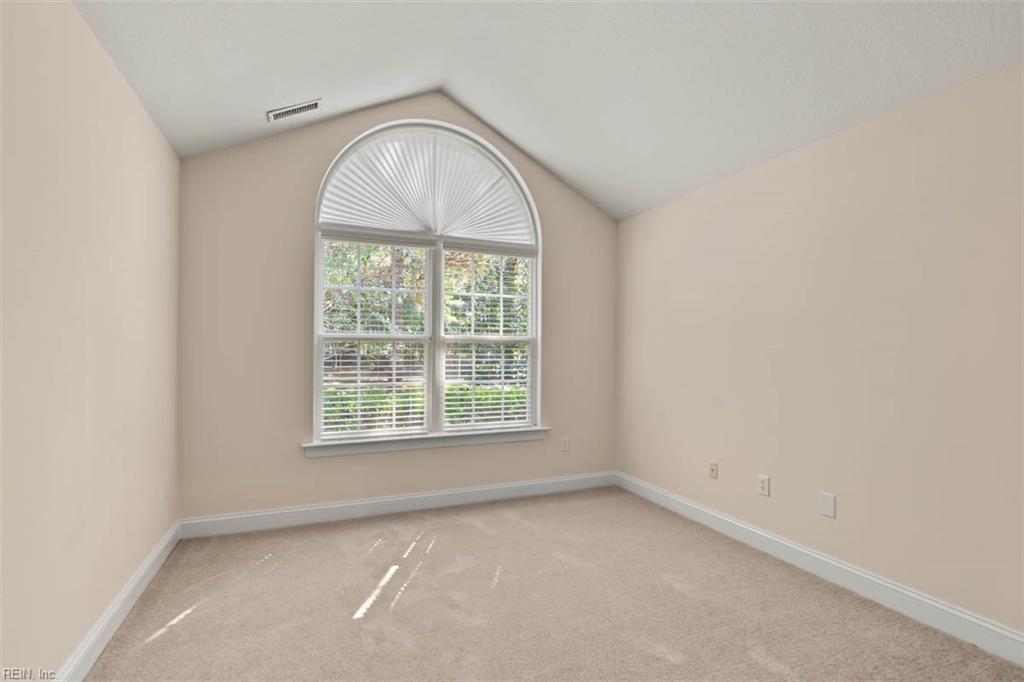 4325 Creek Vw E Property Photo 32