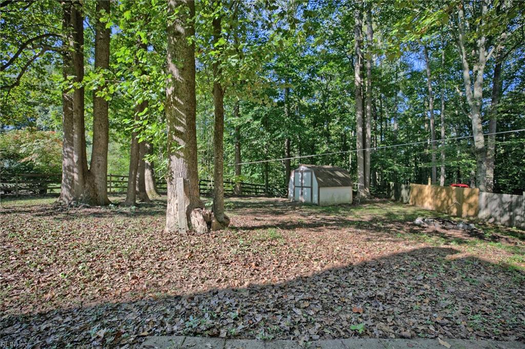 3931 Crosscreek Ln Property Photo 17