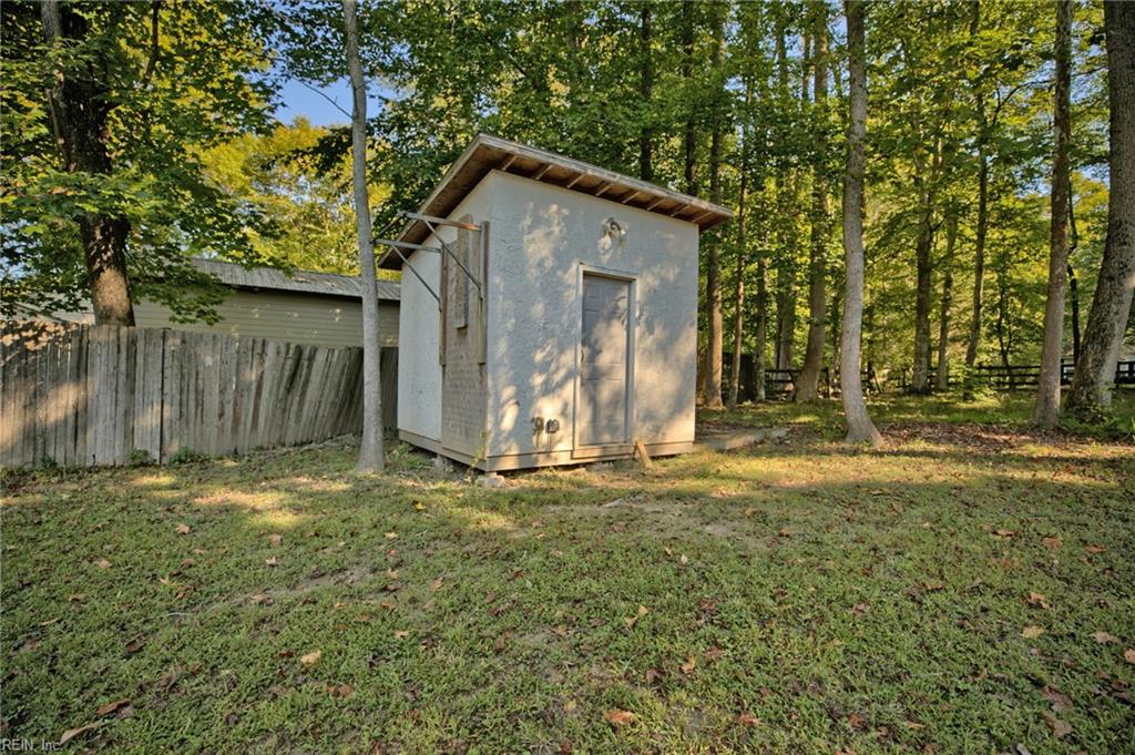 3931 Crosscreek Ln Property Photo 22