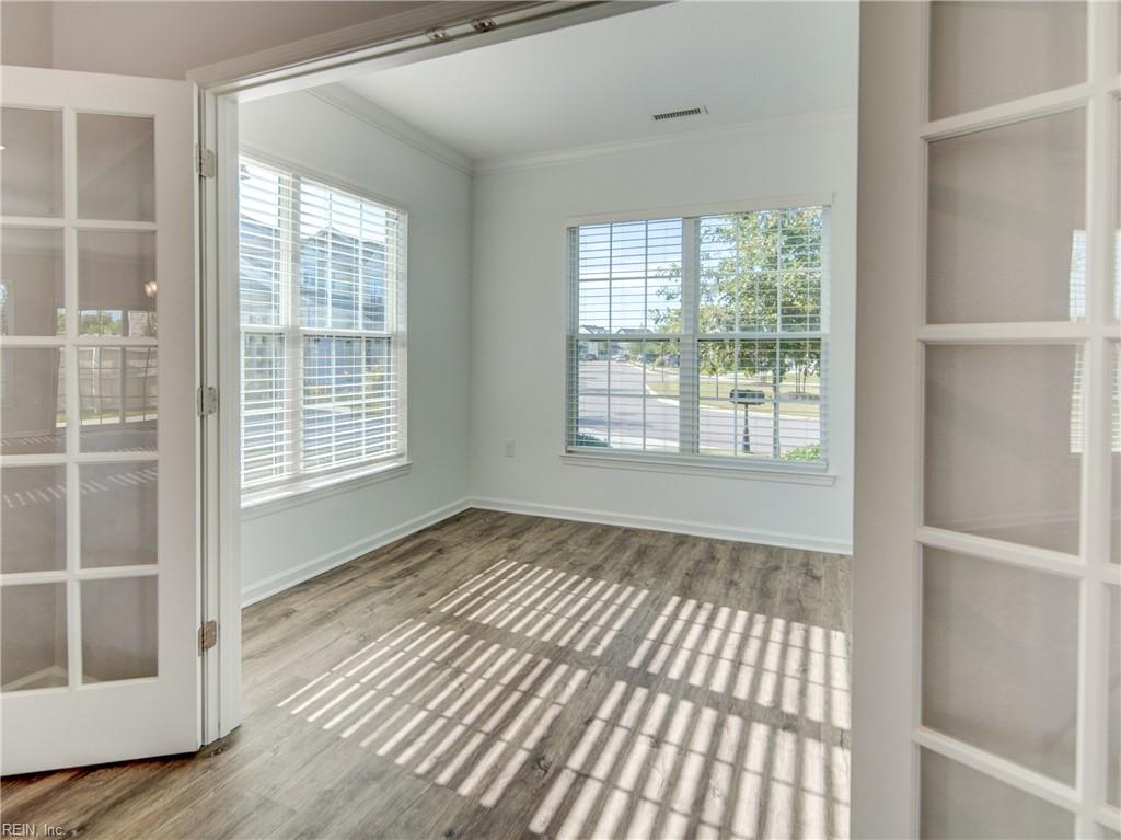 355 Middleton Way Property Photo 11