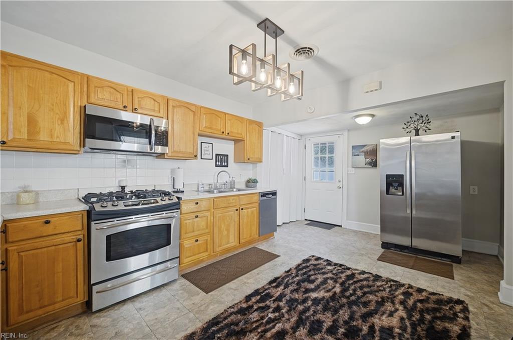 3125 Dunkirk Ave Property Photo 4