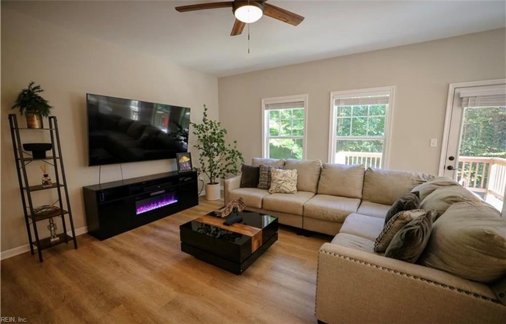 227 Bethune Dr Property Photo 4